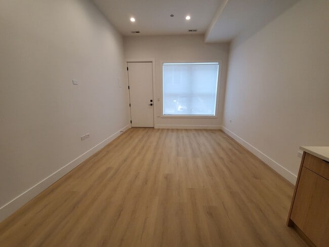 Photo - 3322 N Halsted St Apartment