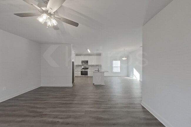 Building Photo - 17629 Carlisle Ave