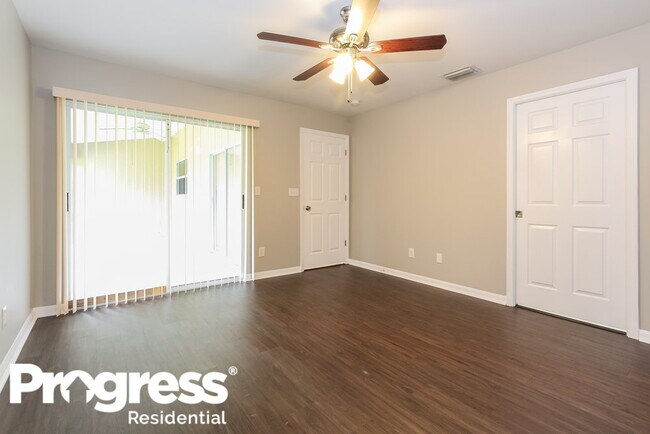 Foto del edificio - 3031 SW 15th Ave