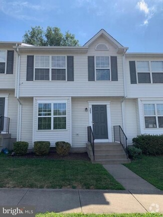 Building Photo - 105 Merrill Ct