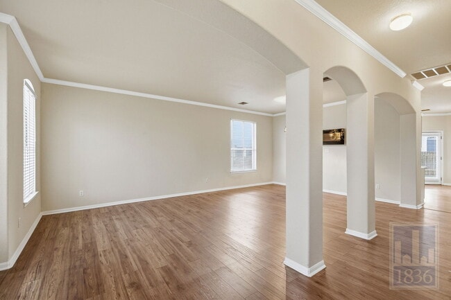 Foto del edificio - 1110 Water Birch