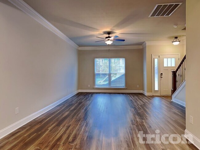 Foto del edificio - 124 Swinton Pond Rd