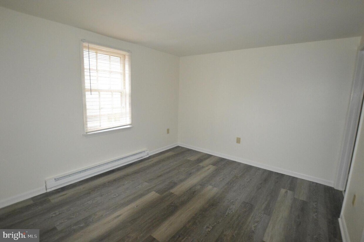 109 S Bentz St Unit 2, Frederick, MD 21701 Apartment for Rent in