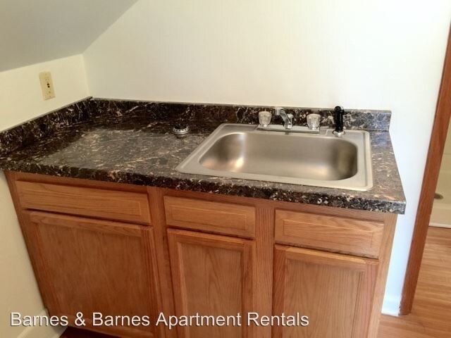 Building Photo - 511 Emmet St