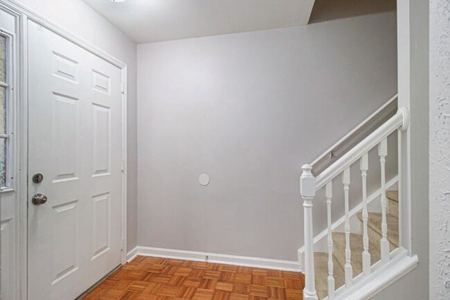 Building Photo - Cozy 2BR/2.BA Condo in Norcross!
