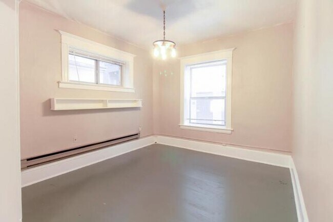 Foto del edificio - 1 bedroom in seattle WA 98122