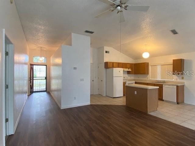 Foto del edificio - 10200 Willowemac Ct