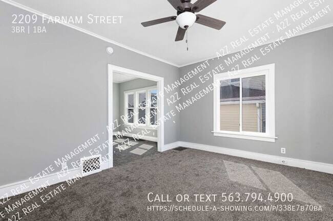 Building Photo - Spacious 3 bedroom 1 bath, duplex, move in...