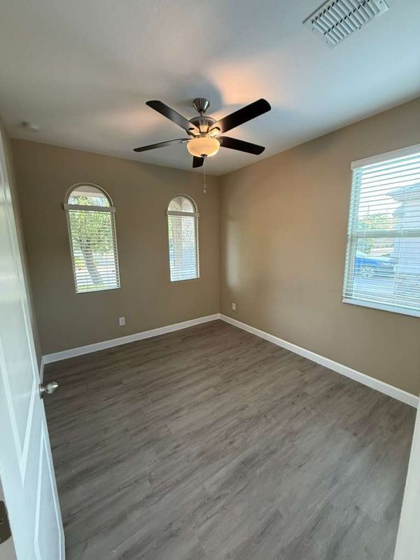 Building Photo - 41326 W Jenna Ln