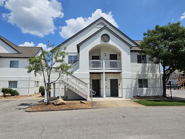 Building Photo - Main Street Residences