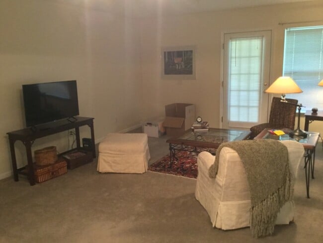 Building Photo - 1123 Joyce Ln