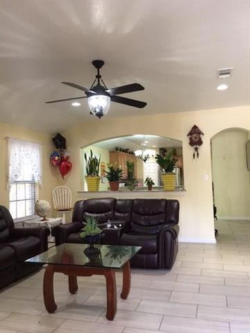 Foto del edificio - 2217 Beaumont St