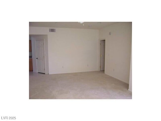 Building Photo - 5855 Valley Dr