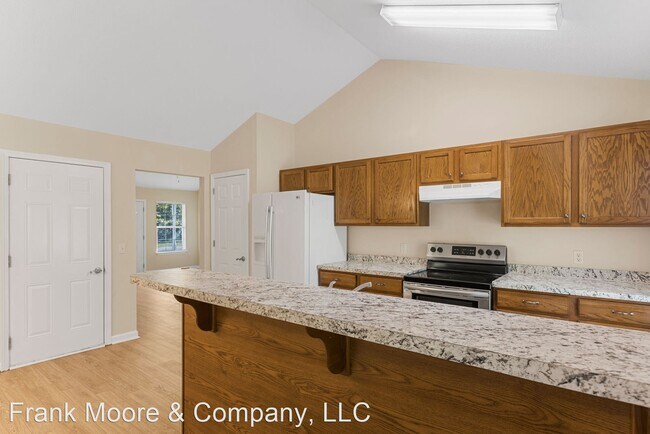 Building Photo - 3 br, 2 bath House - 429 Shadowbrook Circle