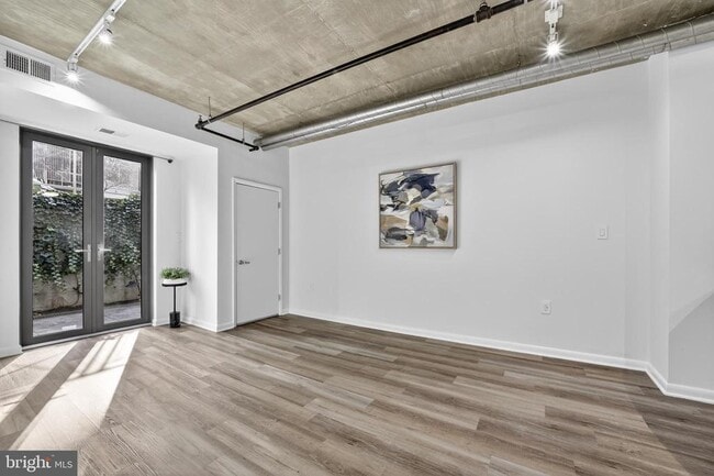 Foto del edificio - 1300 N St NW