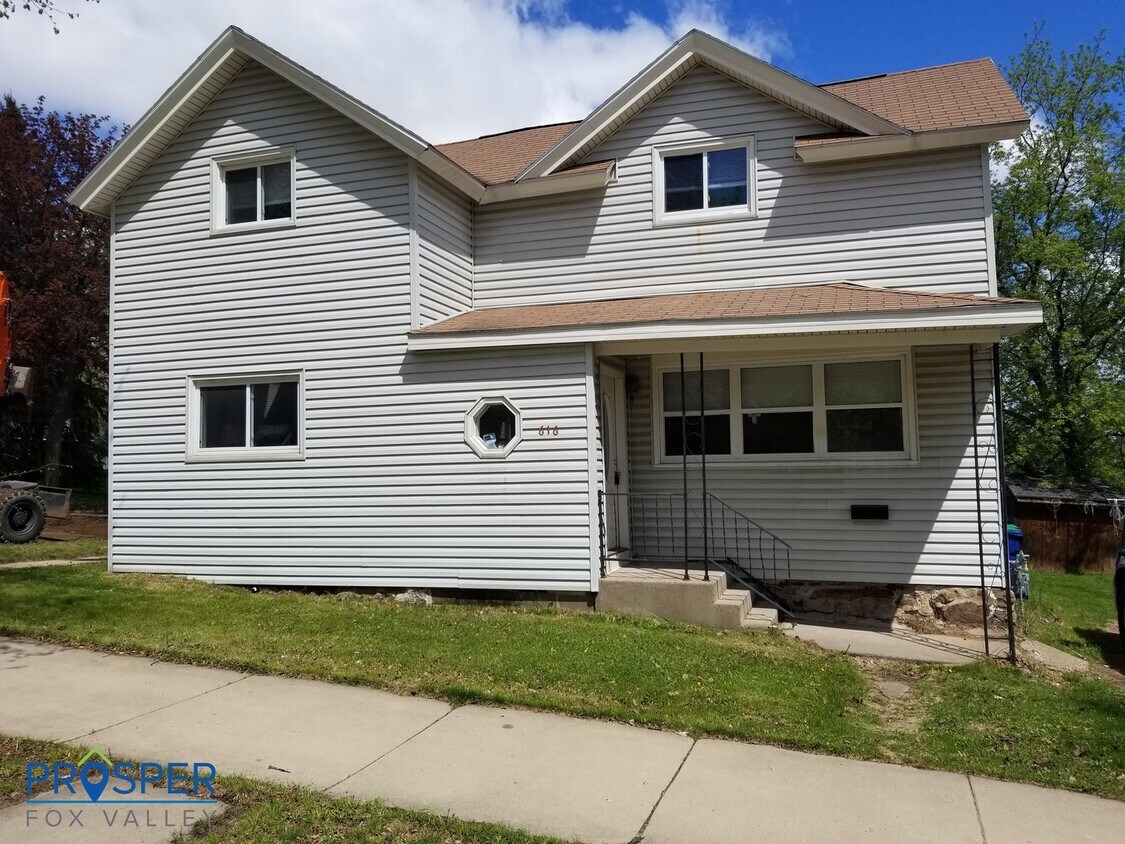 616 Elm St, Wausau, WI 54401 House Rental in Wausau, WI