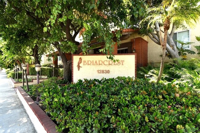 Building Photo - 12830 Burbank Blvd