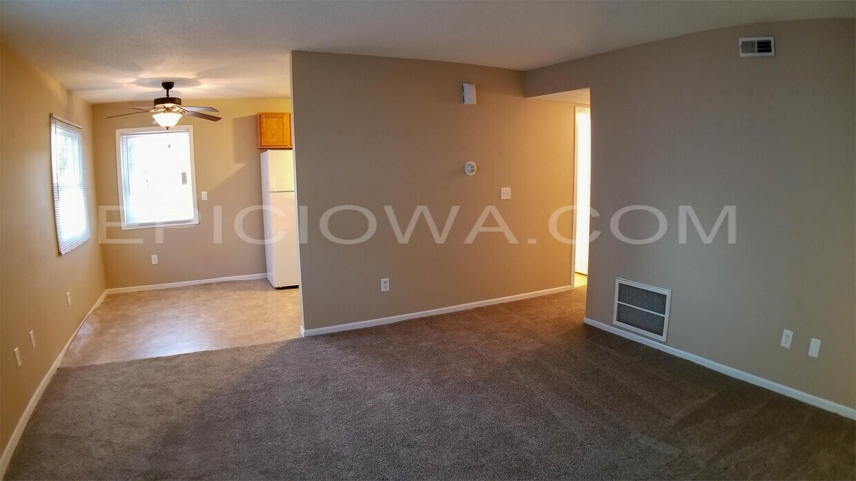 Primary Photo - 1205 O Ave Pl NE