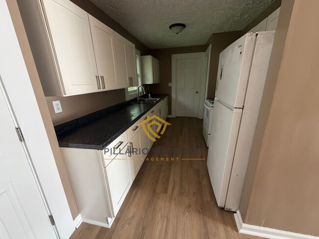 Photo - Audubon Gardens Updated, 3 Bedroom, Ranch Available NOW! House
