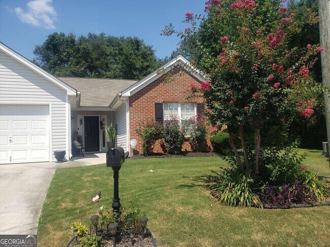 Foto del edificio - 5511 Walnut Ln