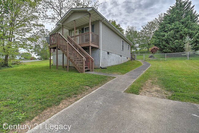 Foto del edificio - 3 br, 1 bath House - 303 Moorland Dr