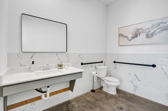 Building Photo - 38634 Spur 149 Rd