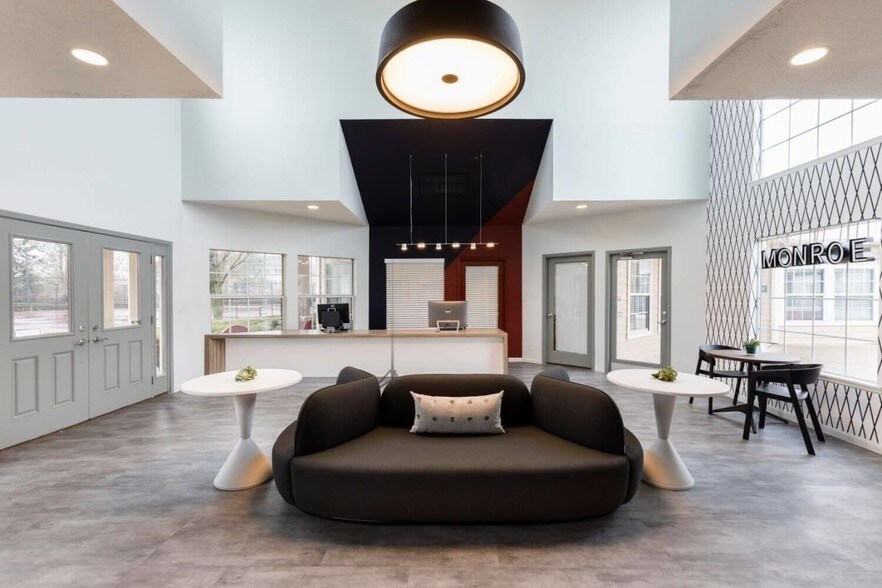 The Monroe Apartments Bloomington, IN