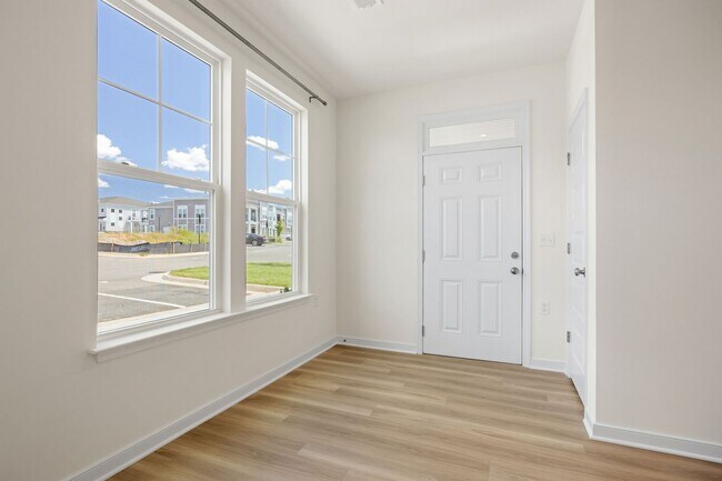 Foto del edificio - Brand New 2 Bedroom Condo Located in Midlothian!!!! MOVE IN SPECIAL* HALF OFF FIRST MONTHS RENT