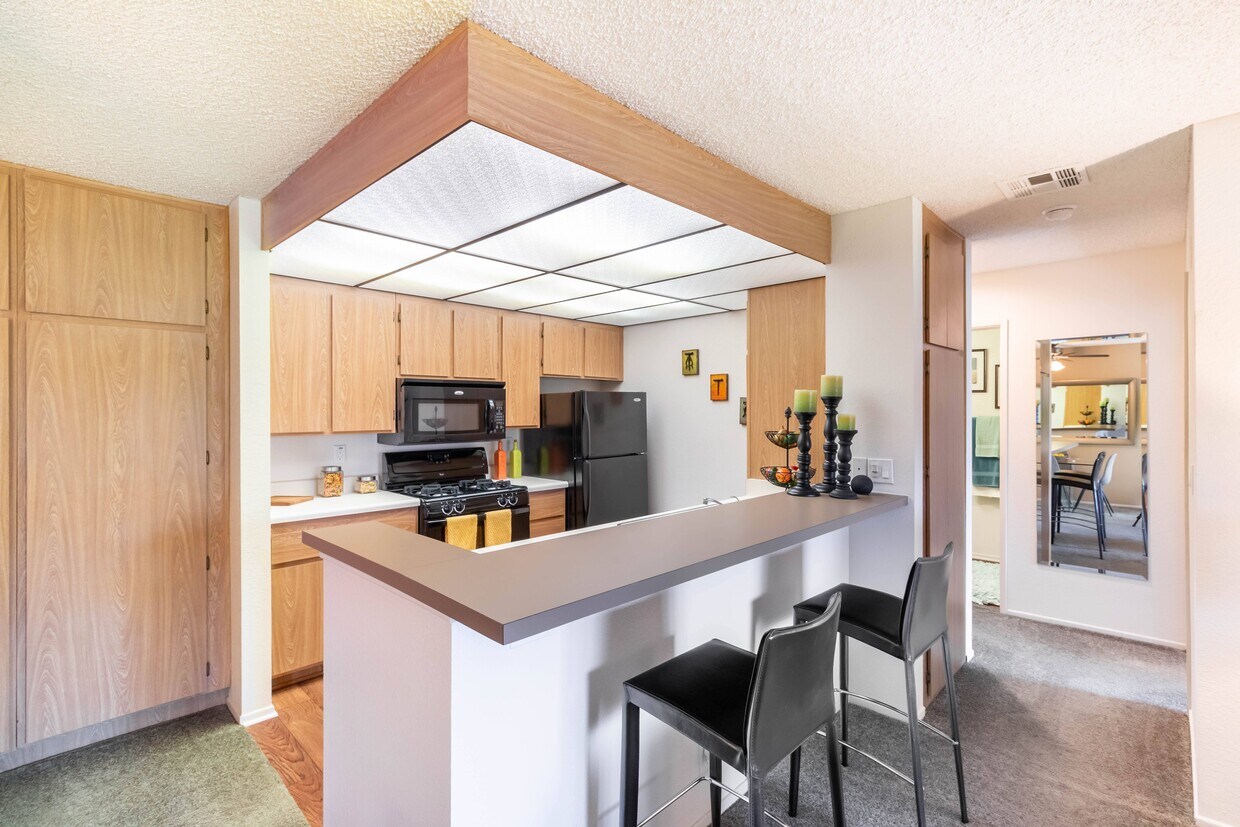 Foto principal - Chaparral Apartments