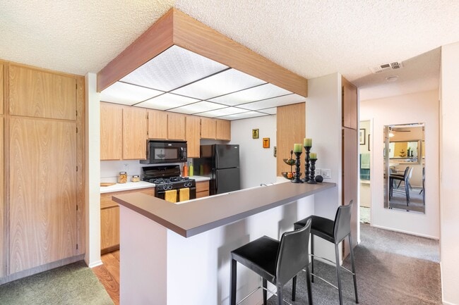 Building Photo - Chaparral Apartments