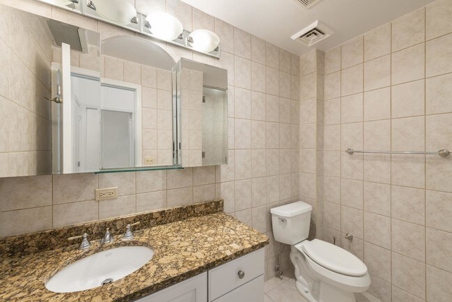 Building Photo - 66 West 77th Street
