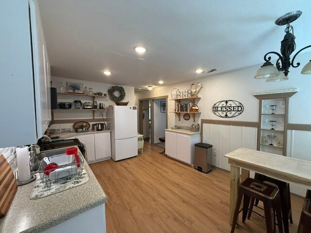 Foto del edificio - 6870 Briar Rd