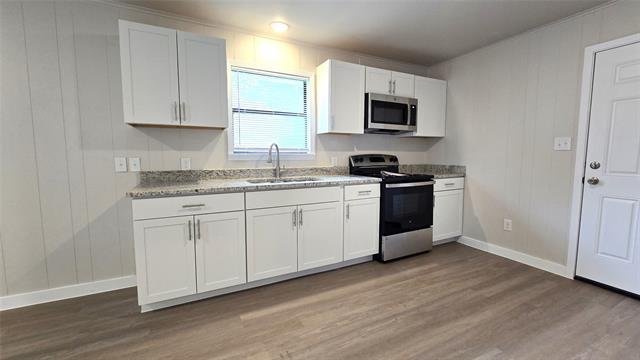 Building Photo - 389 Blackbourn St