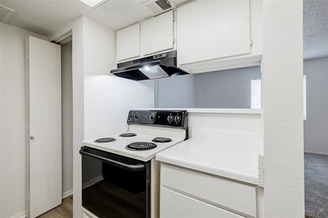 Foto del edificio - 3600 Greystone Dr