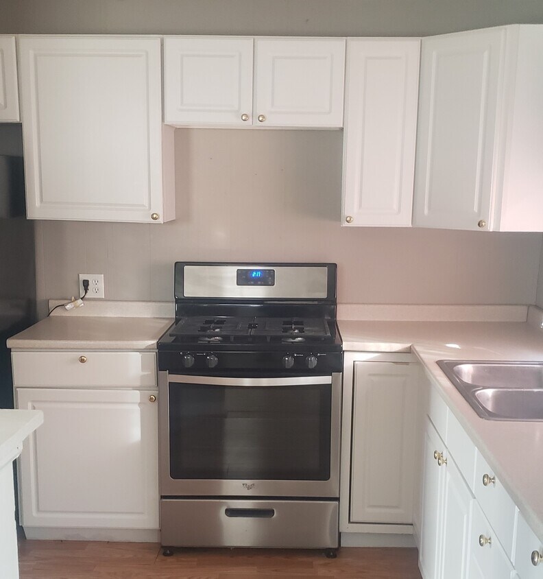 Foto principal - 355 Jefferson St