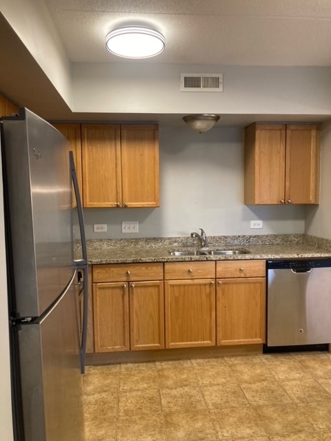 Building Photo - 655 Perrie Dr