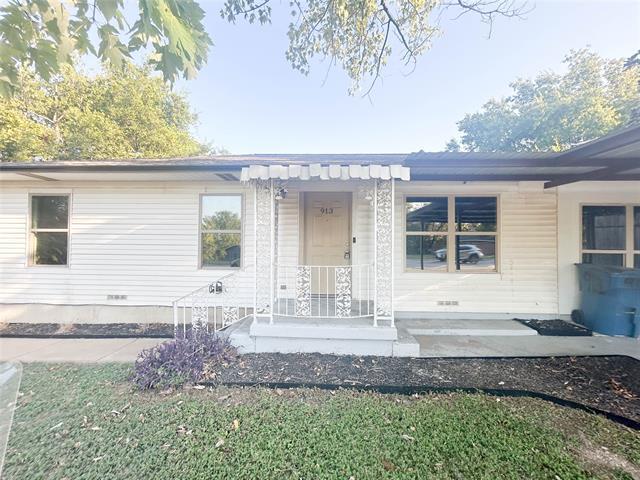 Foto del edificio - 913 W Main St