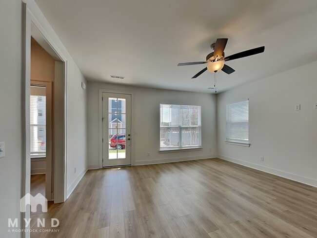 Building Photo - 192 Fletchers Wy