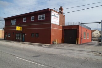 Building Photo - 4545 SW Hwy