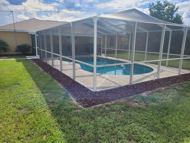 Building Photo - 2777 W Covington Dr