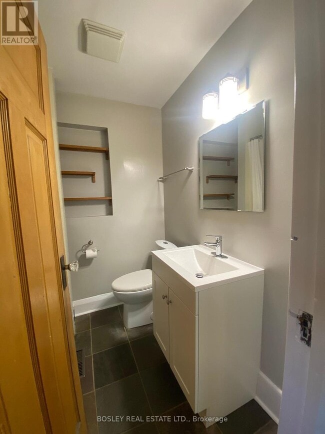 Building Photo - 33 Lorindale Ave