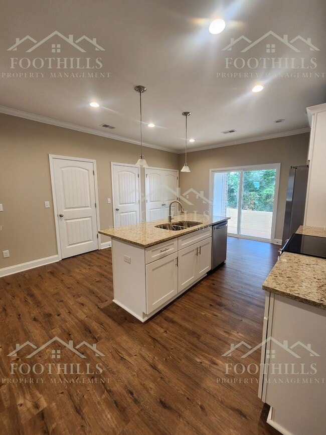Building Photo - 113 Cypress Run