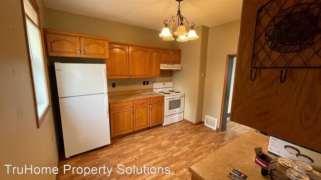 Building Photo - 3 br, 2 bath House - 1724 4th Ave N