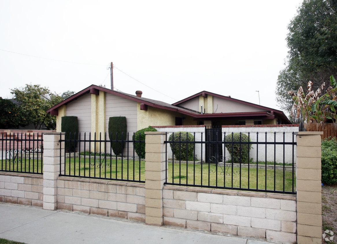 Foto del edificio - 1124 Larimore Ave