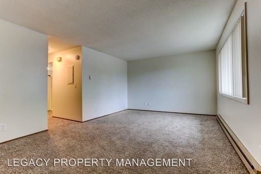 Foto principal - 18140 SW Shaw St