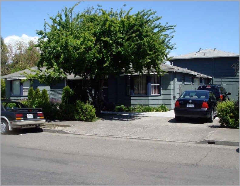Primary Photo - 1014 6th St