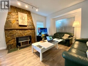 Building Photo - 4300 Southwood St