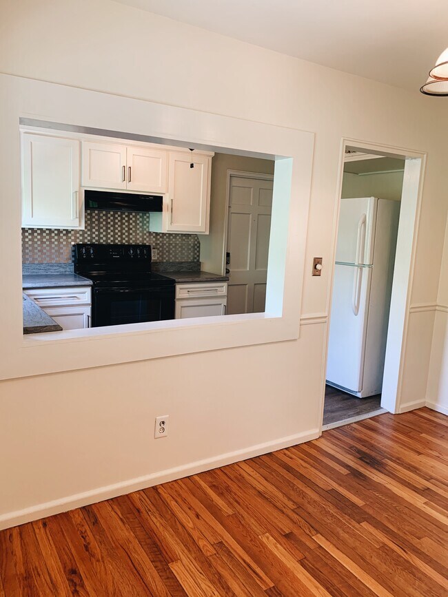 Foto del edificio - 501 Milledge Rd