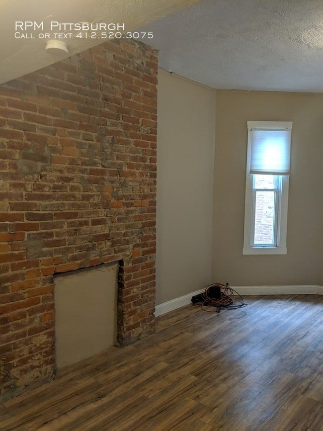 Building Photo - 1305 Allegheny Ave