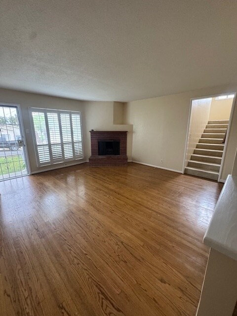 Foto del edificio - 1125 W Crestwood Ave